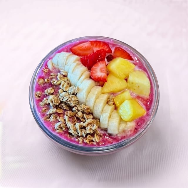 Tropical Pitaya Bowl.